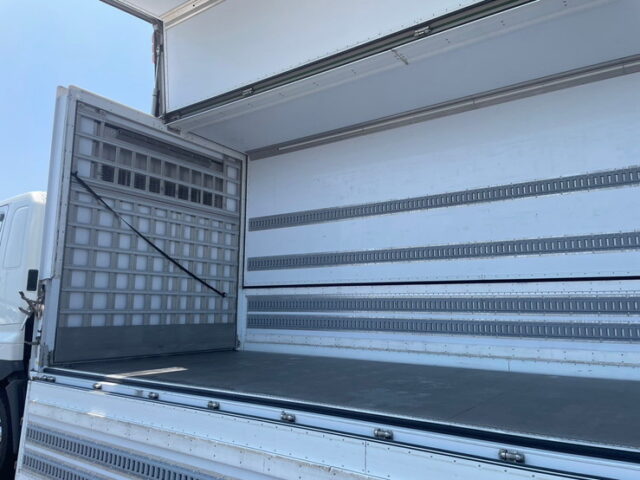 日野　17プロフィア　冷凍ウィング　ステンレス多数　菱重製冷凍機TDJS100DC