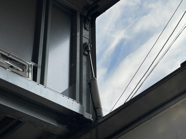 日野　プロフィア　1Mアオリ　ウィング　エアサス　ボディ取り可能