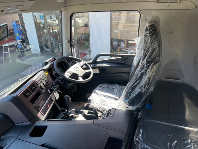 17スーパーグレート　未使用　ハイルーフ　ウィング　造りボディ　7速MT　