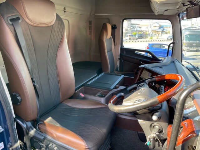 17プロフィア　ハイルーフ　ウィング　造りボディ　90アオリ　ステンレス多数　7速MT