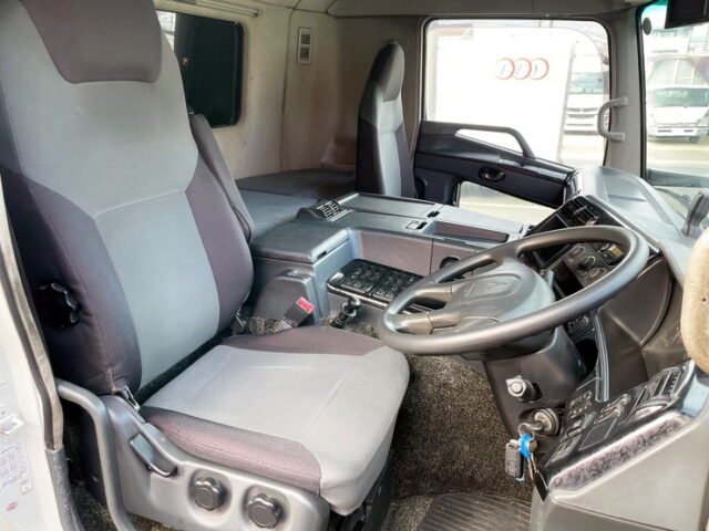 【1633】H25　スーパーグレート　ハイルーフ　ウィング　リア門口ステンレス　メッキ多数　アルミホイール