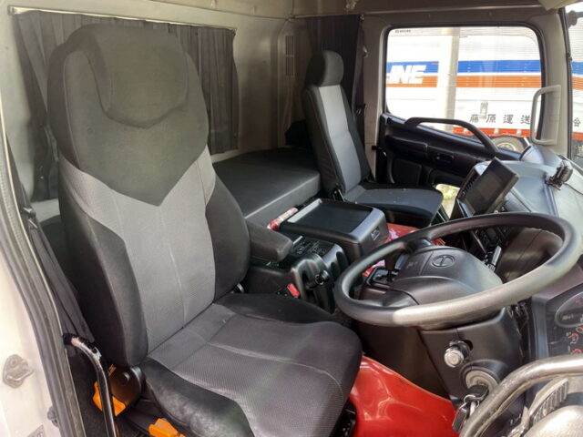 日野　プロフィア　ハイルーフ　ウィング　総輪エアサス　プロシフト　リア門口ステンレス　380馬力