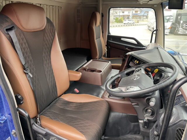 日野　17プロフィア　ハイルーフ　Lゲート　ダンプ　架装多数　410馬力