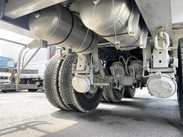 日本フルハーフ　3軸　トレーラーコンテナ冷凍車　リフトアクスル(後軸残し)　SLX i 400　エアサス