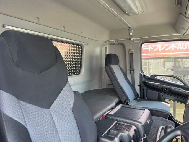 H29 日野　プロフィア　ダンプ　5300×2200　ステンレス多数