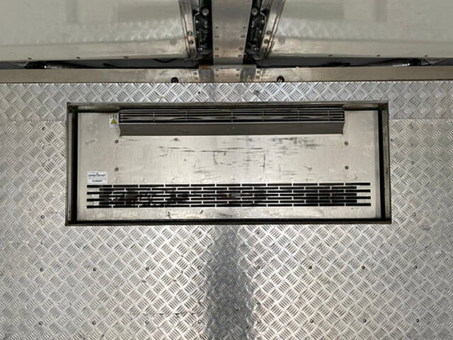 【820】H24　フォワード　冷凍ウィング　増トン　低温設定