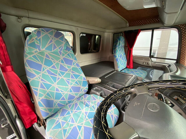 【846】H16　テラヴィ　ウィング　板バネ　バイザーミラーステー付