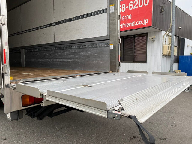 【861】H27　プロフィア　ウィング　門口ステンレス　格納ゲート付