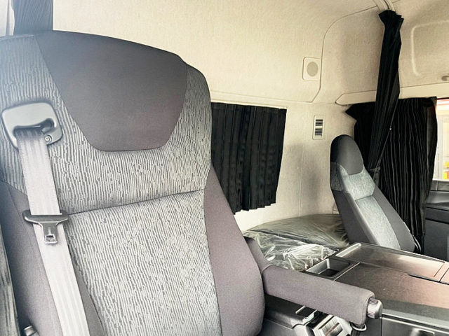 【658】R1　スーパーグレート　平ボディ　アルミブロック　7速　床鉄