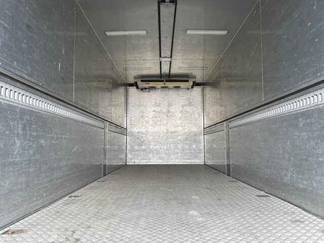 【909】H27　フォワード　増トン　冷凍ウィング　造りボディ