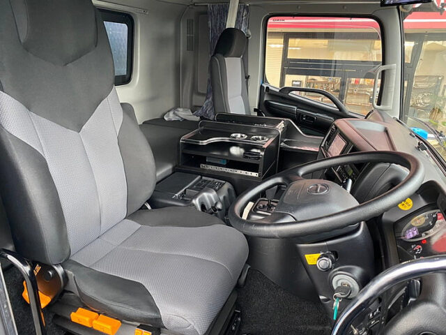 【922】H29　プロフィア　ハイルーフ　ウィング　総輪エアサス　山田ボデー