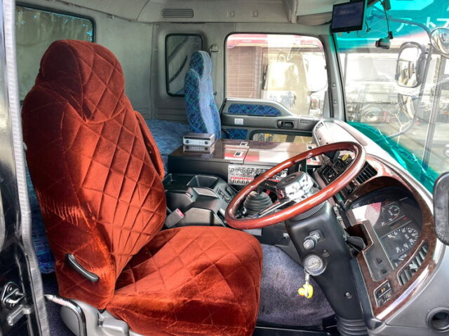 【987】H18　ギガ　ハイルーフ　冷凍ウィング　10輪　造りボディ　1Mアオリ