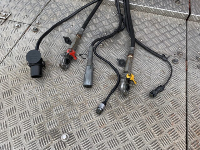 【1022】H27　プロフィア　トレーラーヘッド　ハイルーフ　架装多数　第5輪荷重11,000㎏