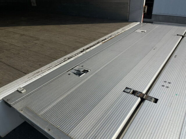 【1103】H27　レンジャープロ　ハイルーフ　ウィング　6200ワイド　エアサス　格納ゲート