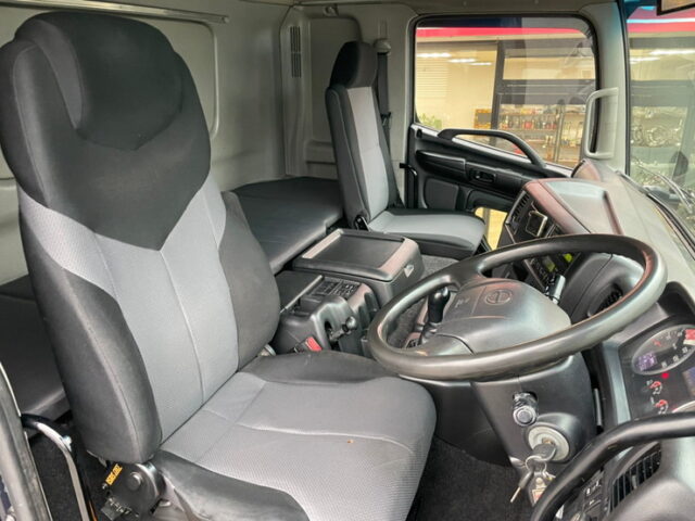 【1134】H24　プロフィア　ハイルーフ　ウィング　7速　総輪エアサス　リア門口ステンレス　山田ボデー