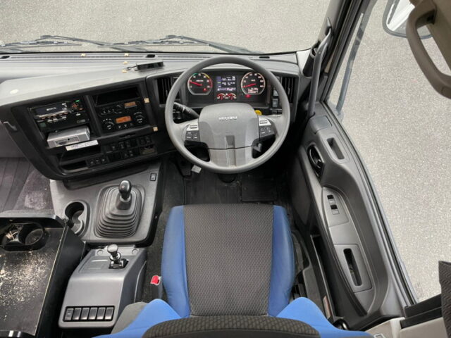 【1142】R1　ギガ　ハイルーフ　ウィング　7速MT　380馬力　木床　低走行