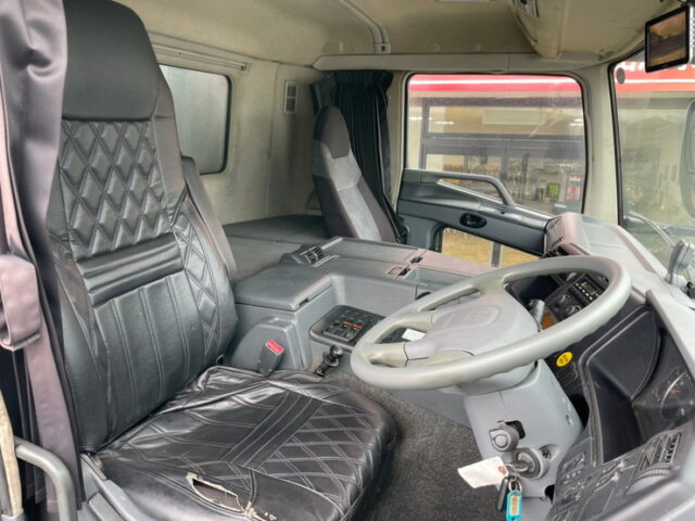 【1149】H24　スーパーグレート　平ボディアルミブロック　エアサス　木床　内フック27対　スタンション10対