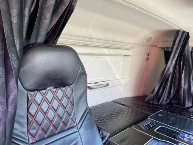 【1135】H26　スーパーグレート　平ボデーアルミB　2デフ　7速　420馬力　ステンレス多数