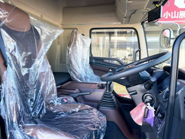 【764】R3　17レンジャー　造りボディ　冷凍ウィング　6500ボディセミワイド　エアサス　90アオリ