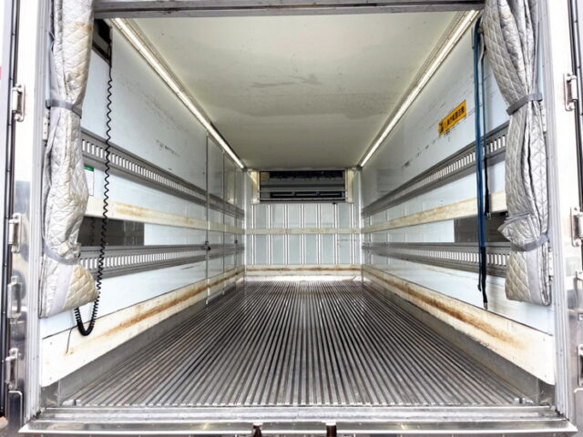 【1244】H30　17レンジャー　冷凍バン　標準幅　キーストン床　格納ゲート　エアサス