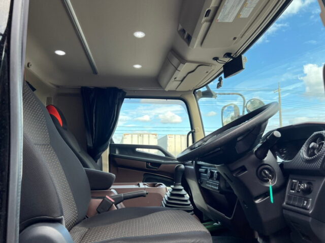 【1268】R3　17レンジャー　ウィング　6700セミワイド　ステンレス床　水切り溝　ステンレス多数