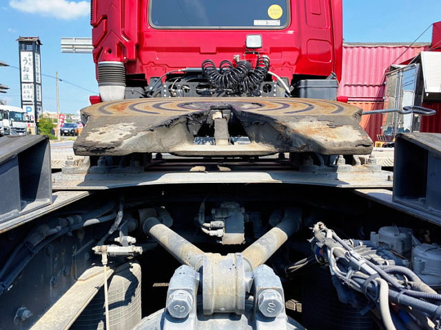 【681】H29　クオン　トレーラーヘッド　第５輪11.500㎏