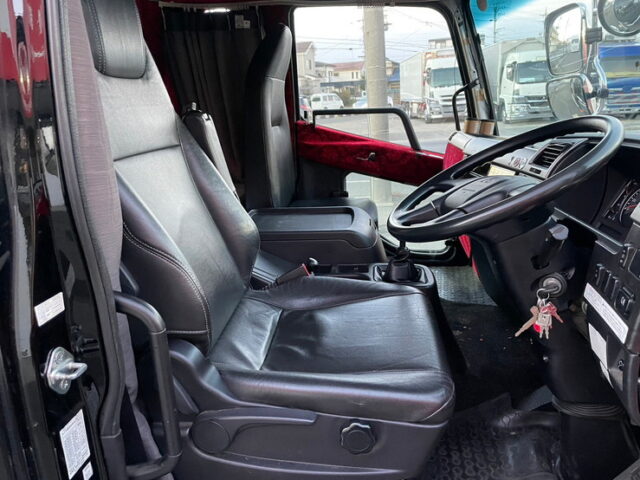 【1309】H31　ファイター　6200セミワイド　床鉄　室内一部加工　240馬力