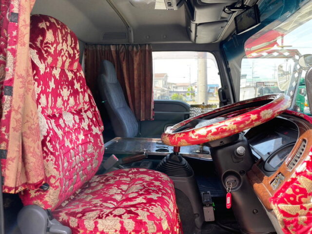 【1413】H18　フォワード　冷凍ウィング　造りボディ　架装多数　6500ボデー　セミワイド　90アオリ