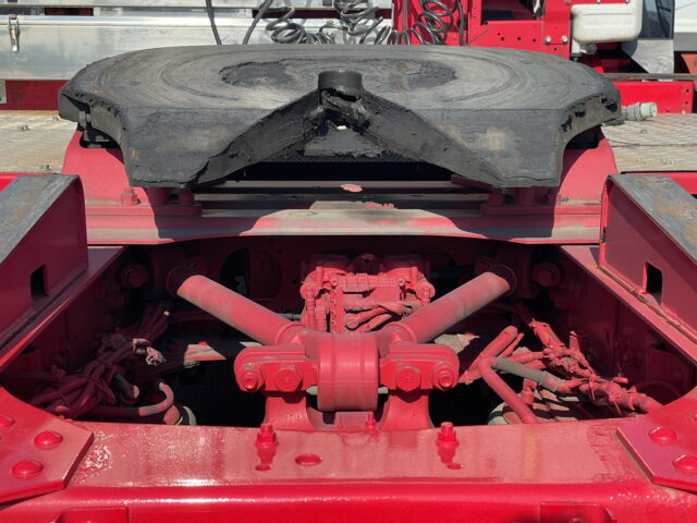 17スーパーグレート トレーラーヘッド プレミアムライン 第5輪荷重11.500㎏ ブタ鼻