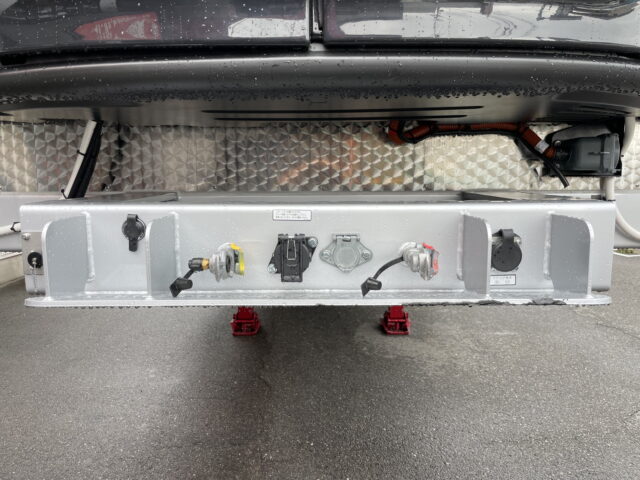 トレクス トレーラー 冷凍ウィング 未使用 3軸 リフトアクスル 前壁 冷凍機