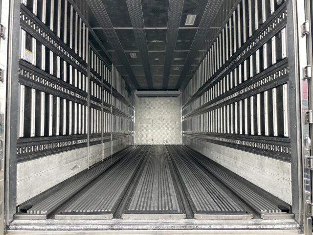 いすゞ　ギガ　ハイルーフ　冷凍バン　4軸　左観音扉2枚　サブエンジン　ジョロ４キーストン