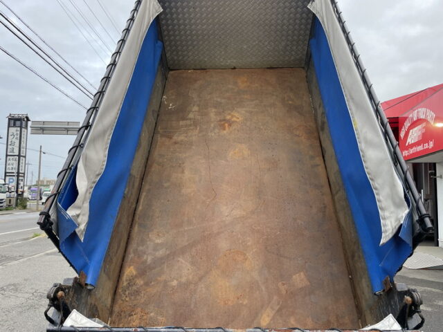 日野　デュトロ　標準幅　10尺　ダンプ　架装多数　エアー式バンパー昇降機　150馬力