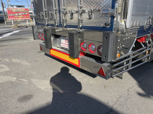 令和4年式 トレクス製 3軸 段付きトレーラーウィング リフトアクスル 後軸残し