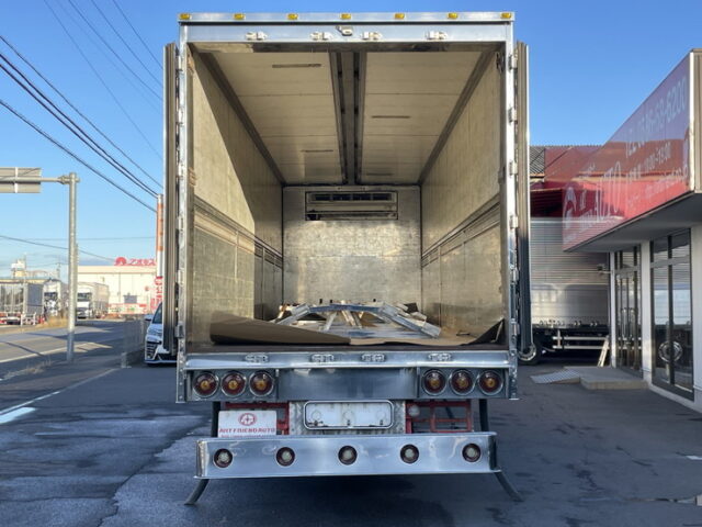 いすゞ：ギガ：冷凍ウィング：造りボディ：ステンレス多数：エアサス：1M10アオリ