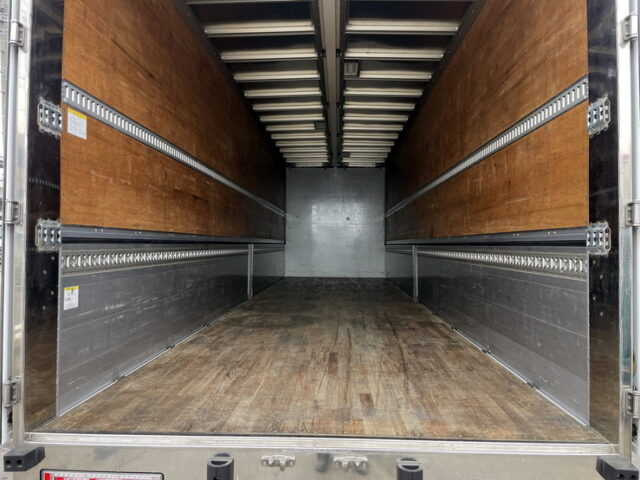 いすゞ　ギガ　ウィング　メッキ多数　ステンレス多数　アルミホイール