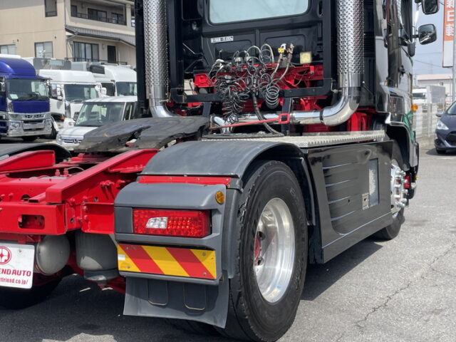 日野　プロフィア　ハイルーフ　トレーラーヘッド　煙突マフラー(ダミー)　ブタ鼻