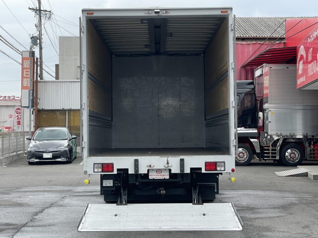 日野　17レンジャー　ハイルーフ　6200ワイド　エアサス　格納ゲート　低走行