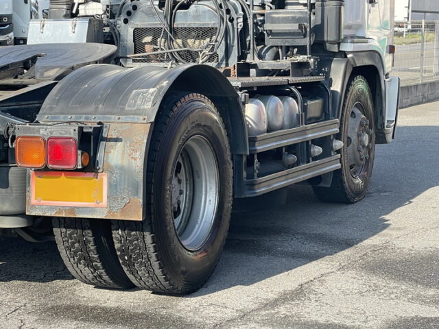 日野：テラヴィ：ハイルーフ：トレーラーヘッド：V8：ツインターボ：エアサス