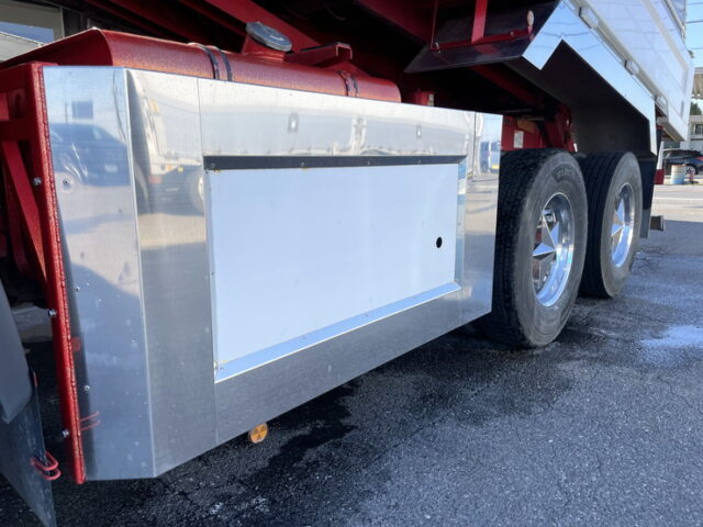 日野：17プロフィア：ダンプ：ハイルーフ：Ｌゲート：アルミホイール：メッキ多数