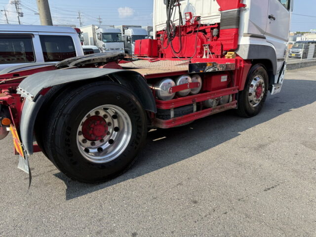 スーパーグレート：ハイルーフ：トレーラーヘッド：メッキ多数：アルミホイール：7速MT