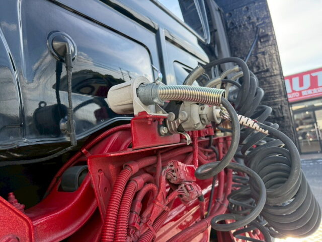 日野：プロフィア：ハイルーフ：トレーラーヘッド：総輪エアサス：架装多数