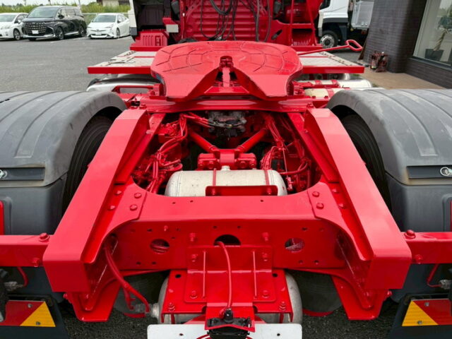 日野：17プロフィア：ハイルーフ：トレーラーヘッド：7速MT：450馬力：E13Cエンジン