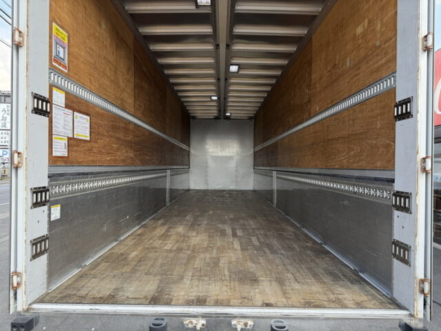 日野：17プロフィア：ハイルーフ：ウィング：メッキ多数：ステンレス多数：プロシフト