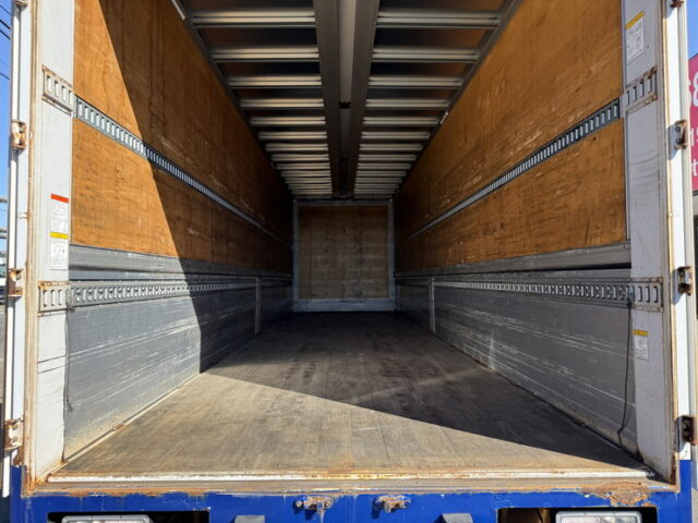 日野：17プロフィア：ハイルーフ：ウィング：メッキ多数：アルミホイール：プロシフト