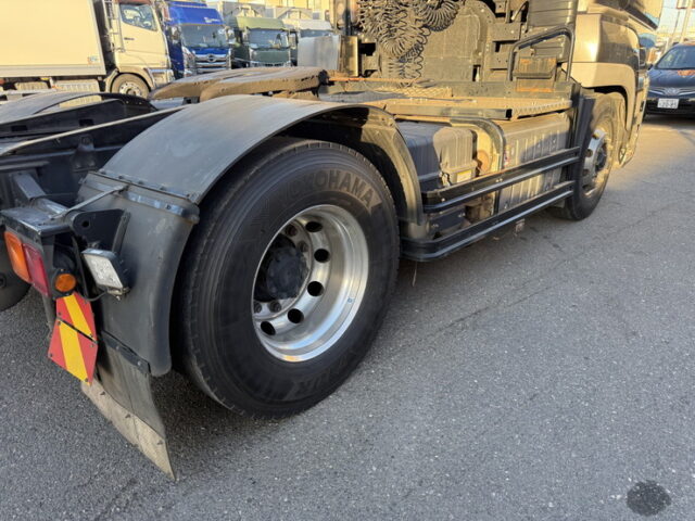 17スーパーグレート：ハイルーフ：トレーラーヘッド：アルミホイール：第5輪荷重11.500㎏