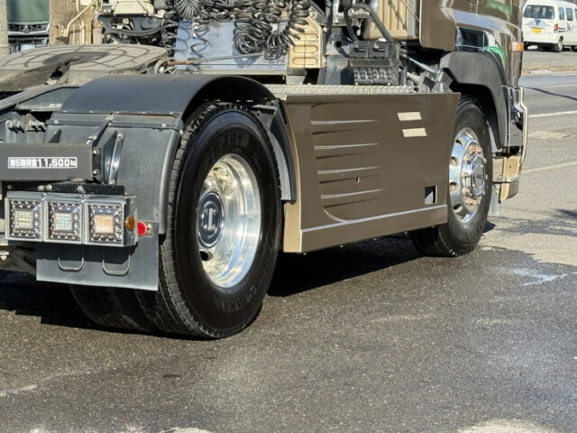 日野：プロフィア：ハイルーフ：トレーラーヘッド：エアロ付：エアサス：450馬力