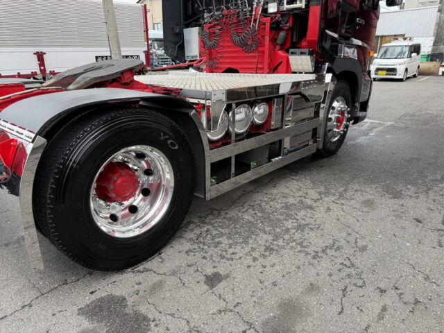 日野:17プロフィア:ハイルーフ:トレーラーヘッド:架装多数:アルミホイール