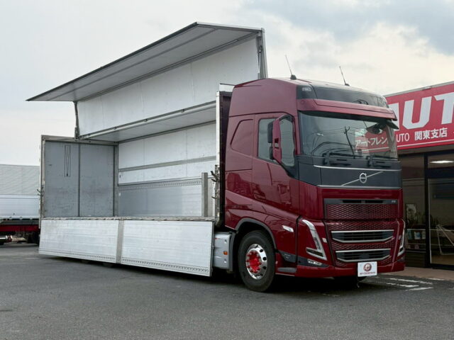 VOLVO：FH：グローブトロッター：ウィング：造りボディ：架装多数：高年式低走行