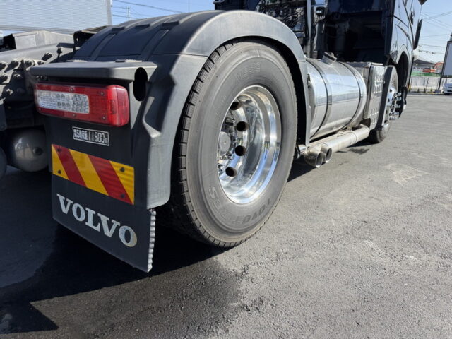 【委託販売】VOLVO:トレーラーヘッド:シングル:アルミホイール:架装多数