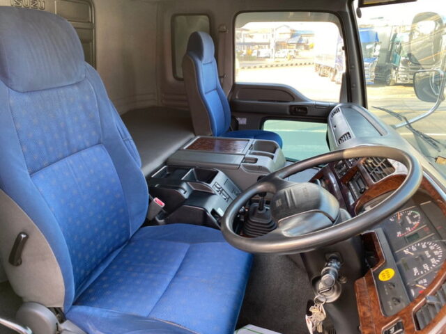 【746】H24　いすゞ　ギガ　ウィング　10輪　7速　床鉄板